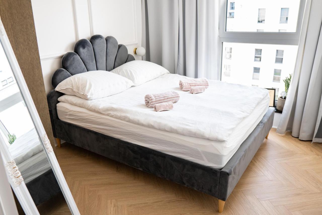 Old Town Gem Designer Apartment - Centre Location - Families - Remote Work 格但斯克 外观 照片