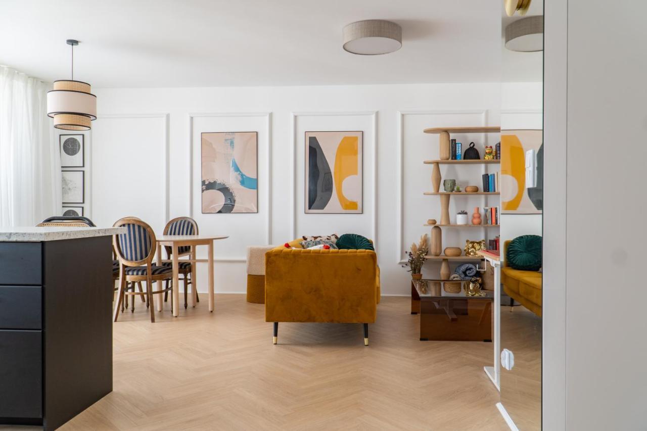 Old Town Gem Designer Apartment - Centre Location - Families - Remote Work 格但斯克 外观 照片